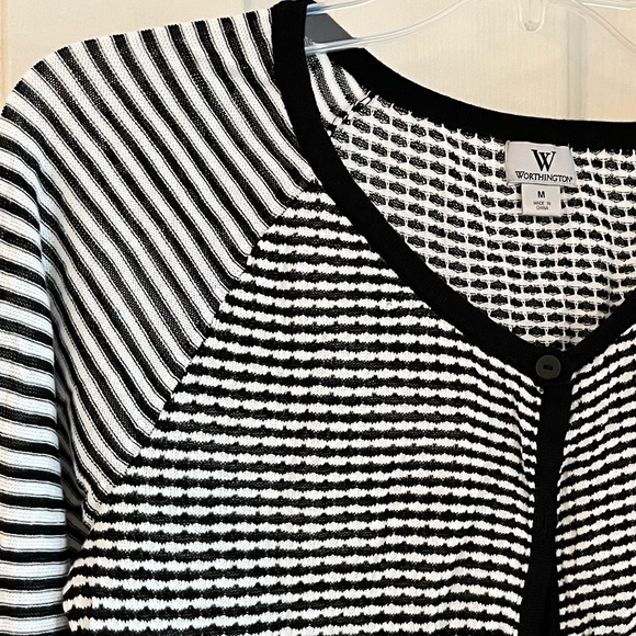 Worthington Black White Check Lightweight Buttons Knit Cardigan Sweater Size M - Picture 3 of 10